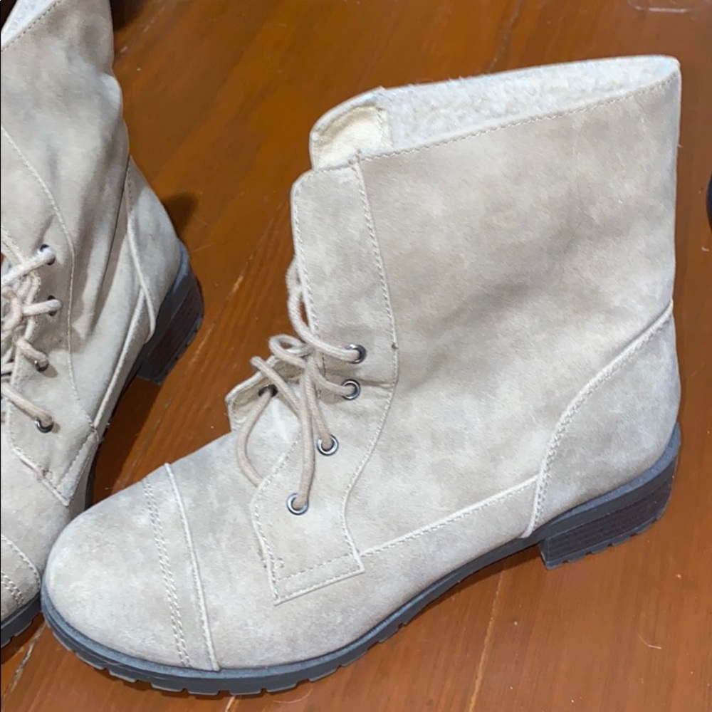 Boots!